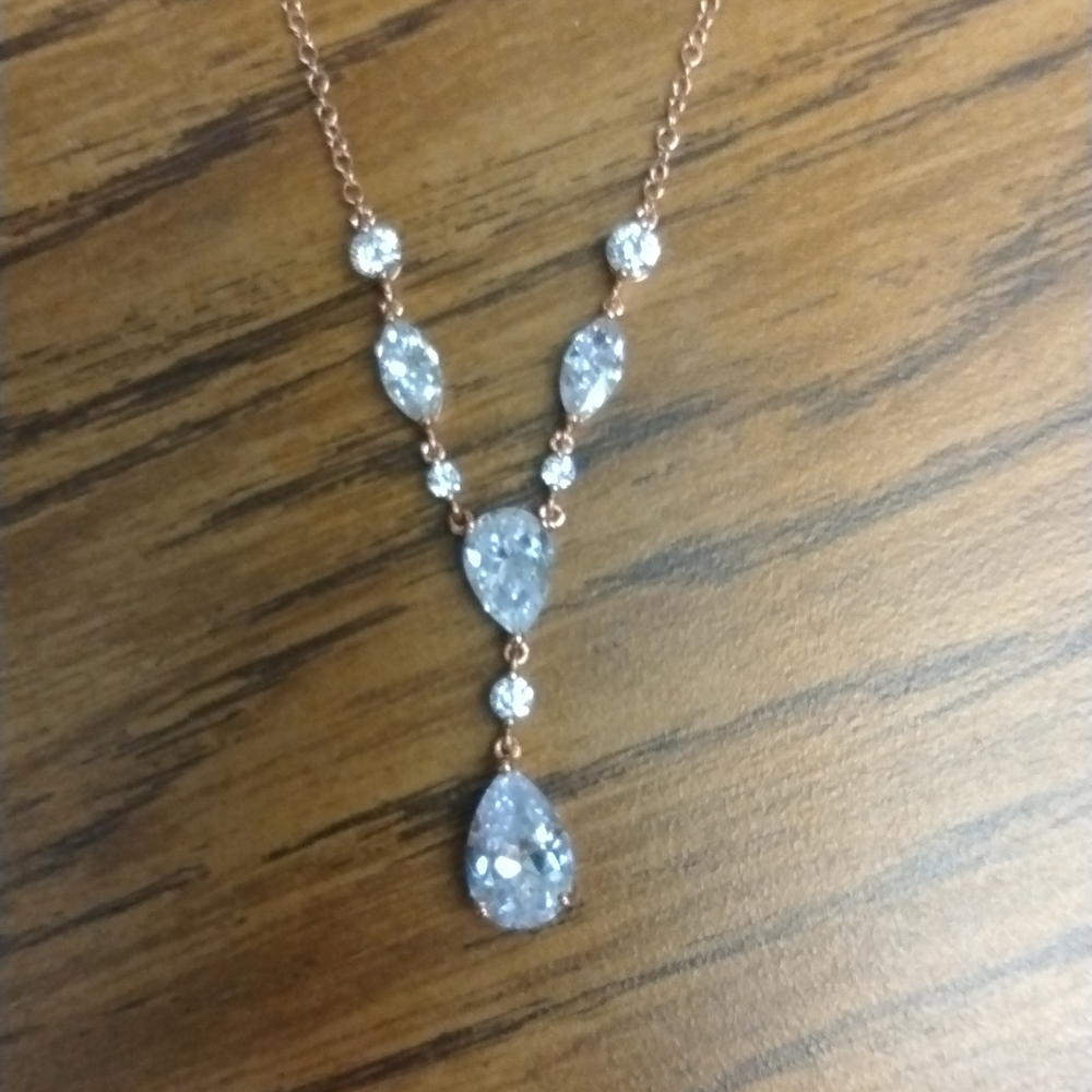 Necklace - Picture 2 of 5